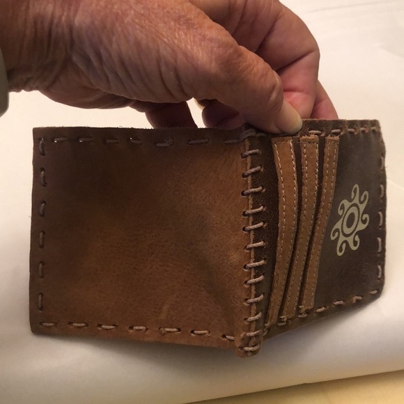 Tribu Handmade Leather Wallet - Picture 7 of 7